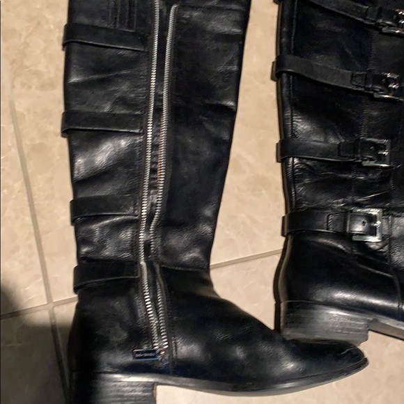 Michael Kors size 8 leather flat boots - Picture 4 of 4